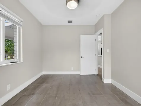 128 SW 22nd Terrace Fort Lauderdale FL 33312