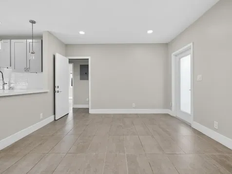 128 SW 22nd Terrace Fort Lauderdale FL 33312