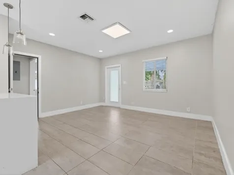 128 SW 22nd Terrace Fort Lauderdale FL 33312