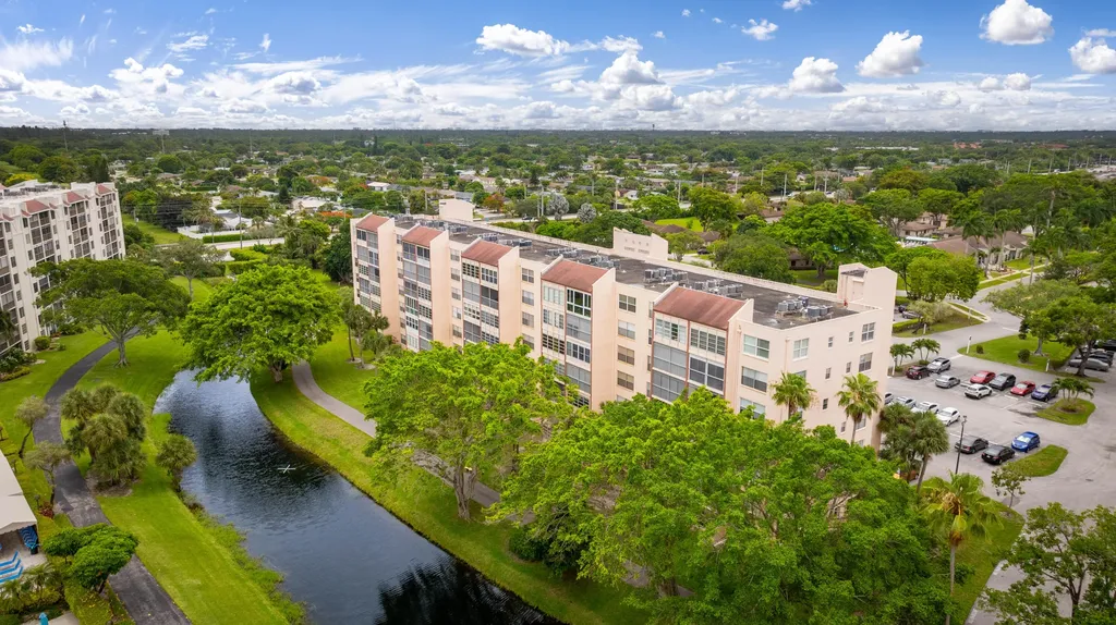 14527 Bonaire Boulevard Delray Beach FL 33446