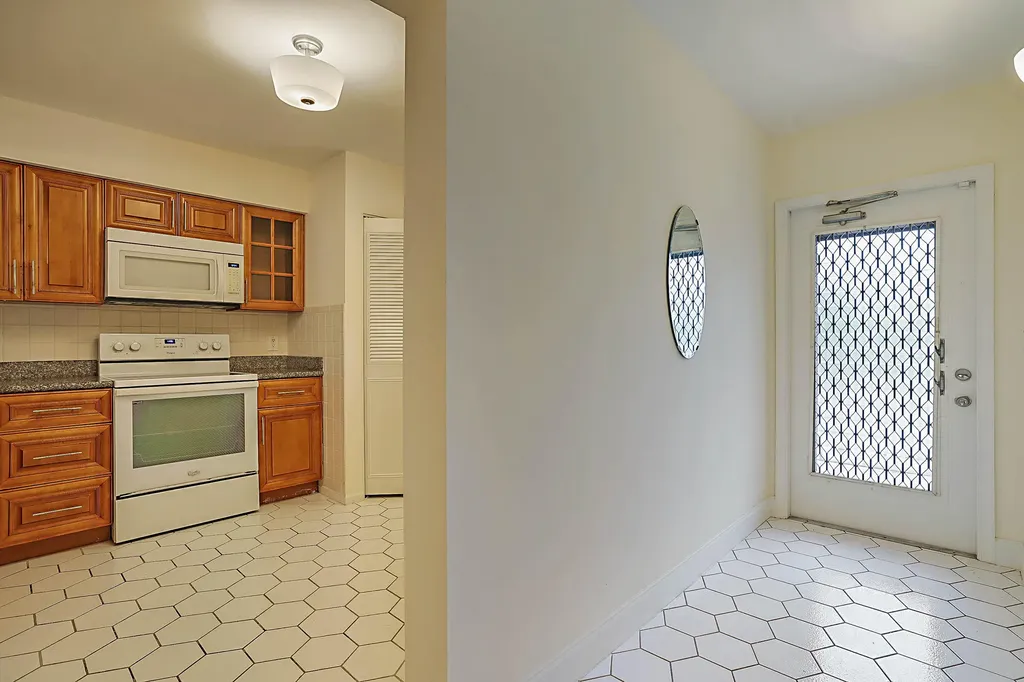 14527 Bonaire Boulevard Delray Beach FL 33446