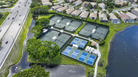 8073 Aberdeen Drive Boynton Beach FL 33472