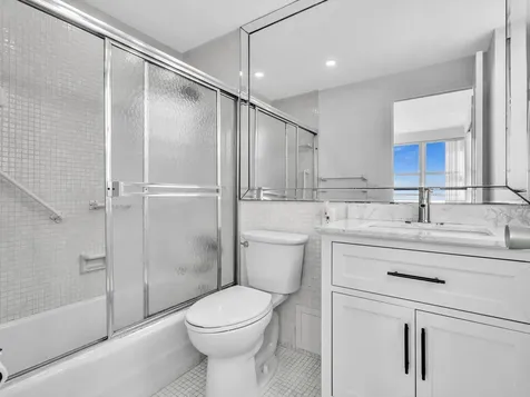 3200 NE 36th Street Fort Lauderdale FL 33308