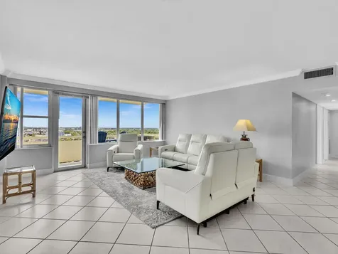 3200 NE 36th Street Fort Lauderdale FL 33308