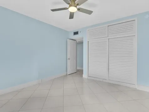 3200 NE 36th Street Fort Lauderdale FL 33308