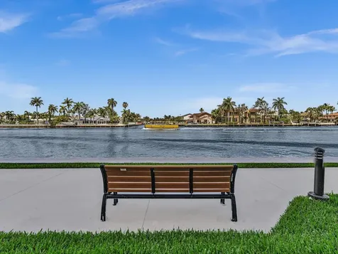 3200 NE 36th Street Fort Lauderdale FL 33308