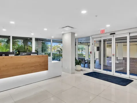 3200 NE 36th Street Fort Lauderdale FL 33308
