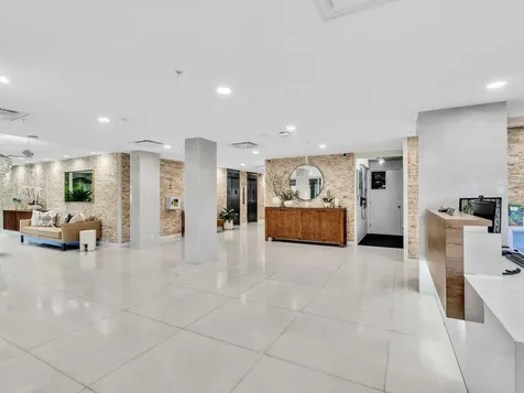3200 NE 36th Street Fort Lauderdale FL 33308