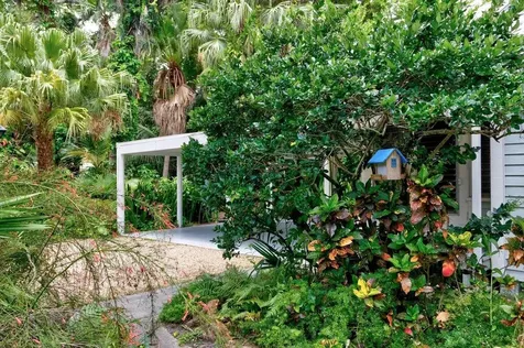 1927 21st Avenue Vero Beach FL 32960