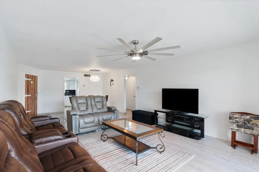 117 Lehane Terrace North Palm Beach FL 33408