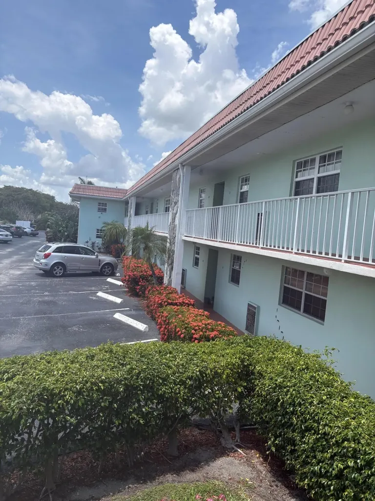 117 Lehane Terrace North Palm Beach FL 33408