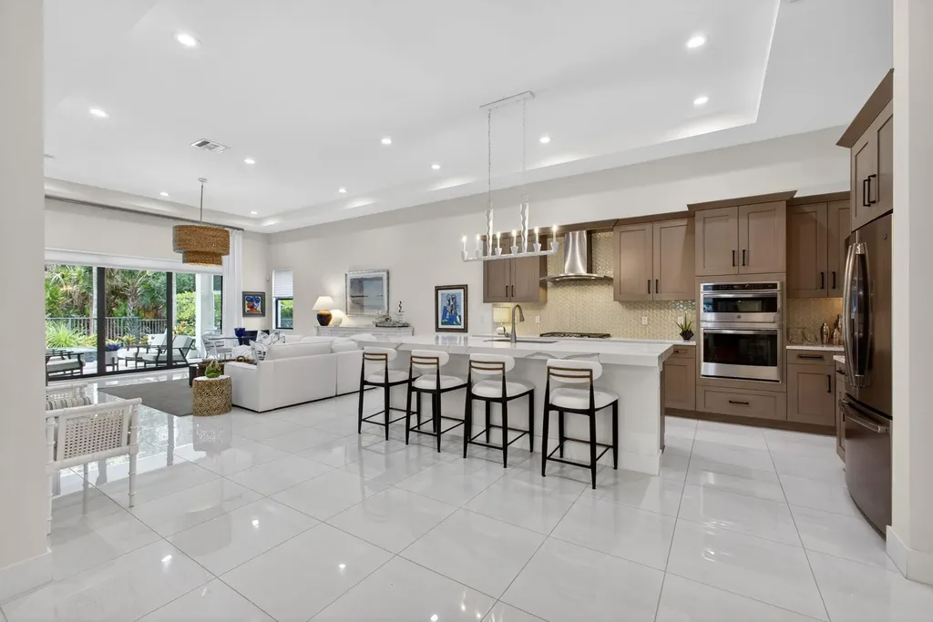 5606 Delacroix Terrace Palm Beach Gardens FL 33418