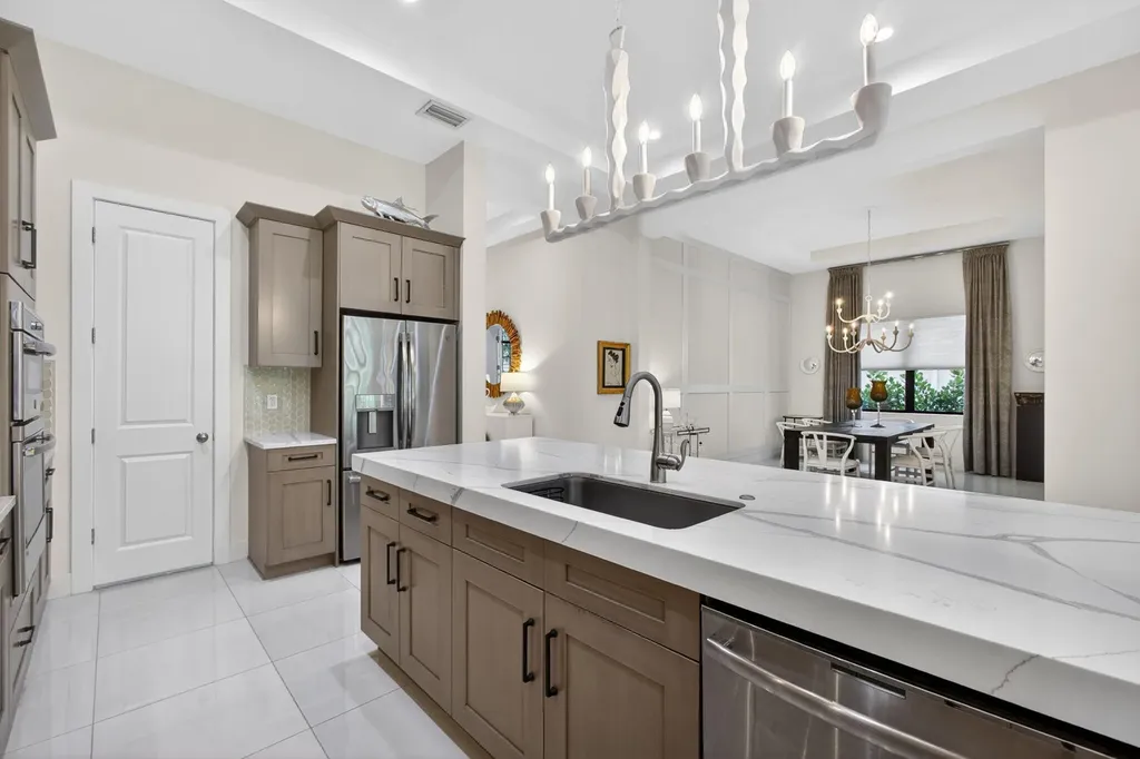 5606 Delacroix Terrace Palm Beach Gardens FL 33418