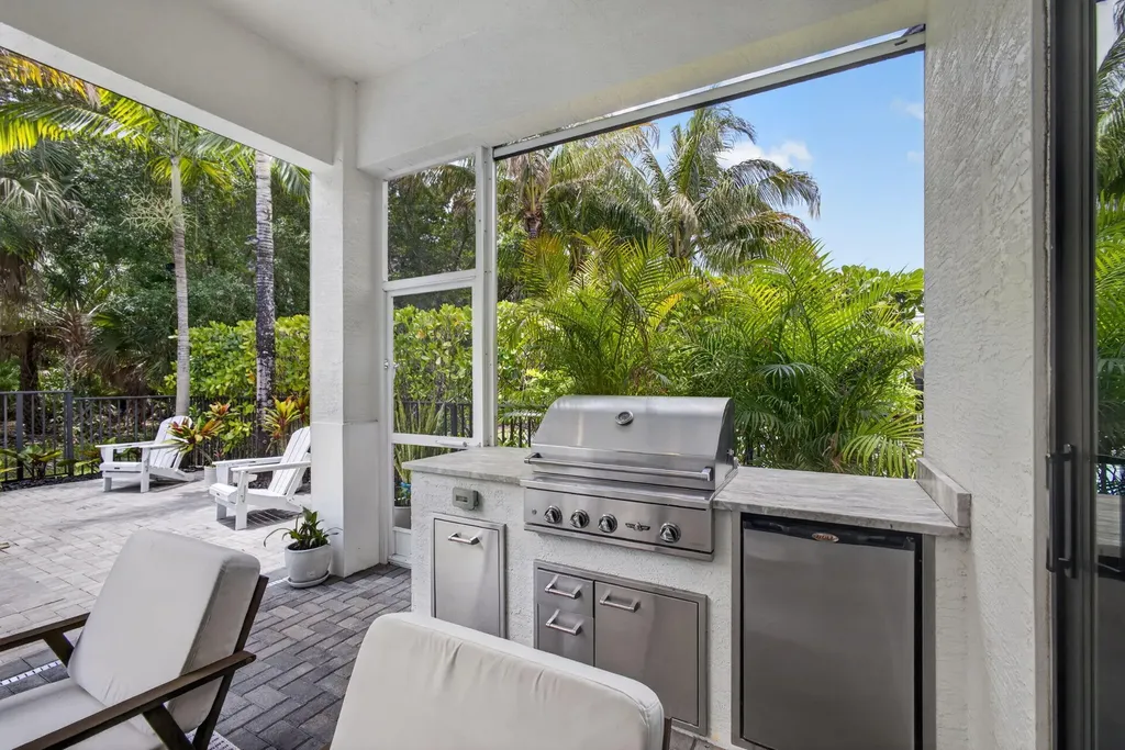 5606 Delacroix Terrace Palm Beach Gardens FL 33418