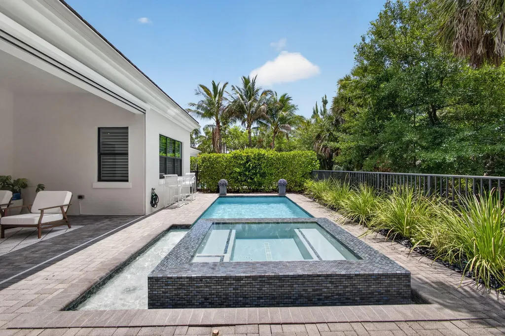 5606 Delacroix Terrace Palm Beach Gardens FL 33418