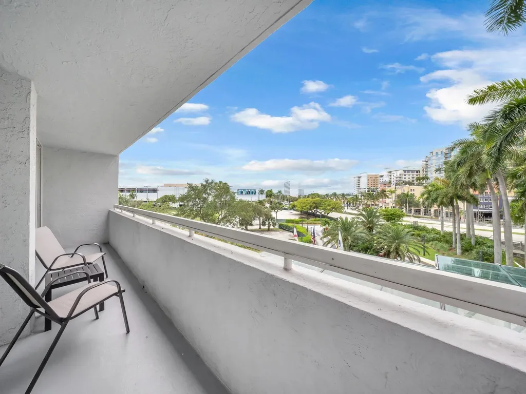 2670 E Sunrise Boulevard Fort Lauderdale FL 33304