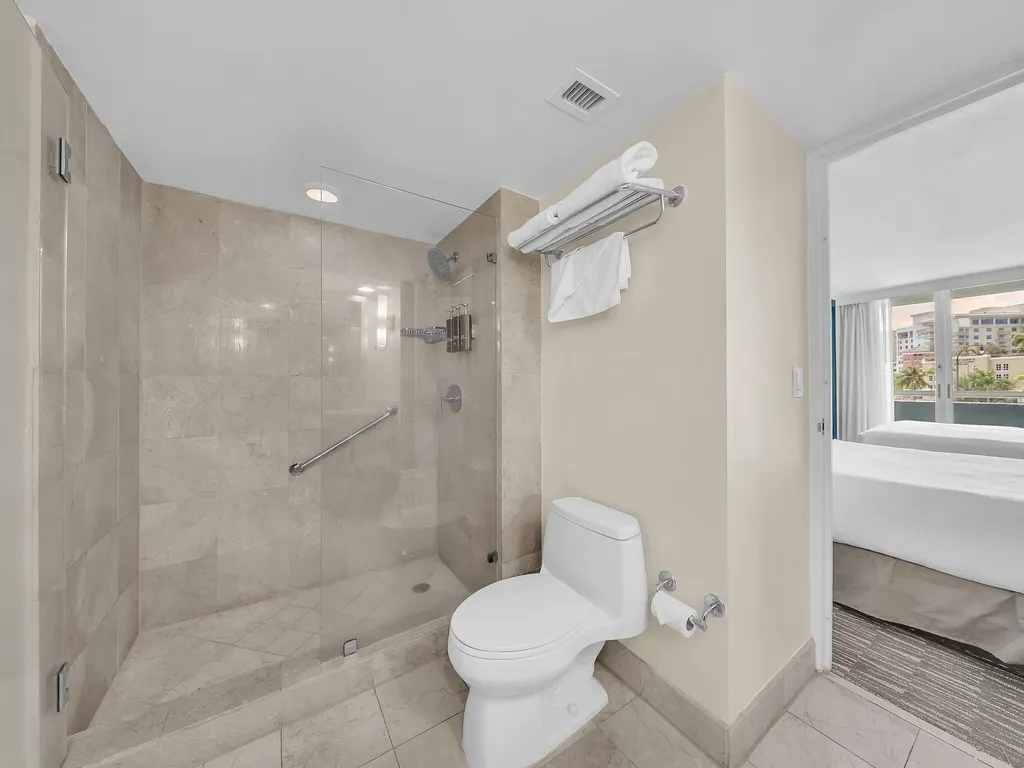 2670 E Sunrise Boulevard Fort Lauderdale FL 33304