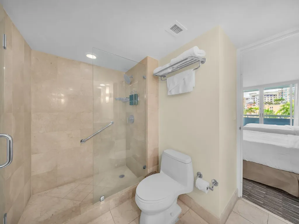 2670 E Sunrise Boulevard Fort Lauderdale FL 33304