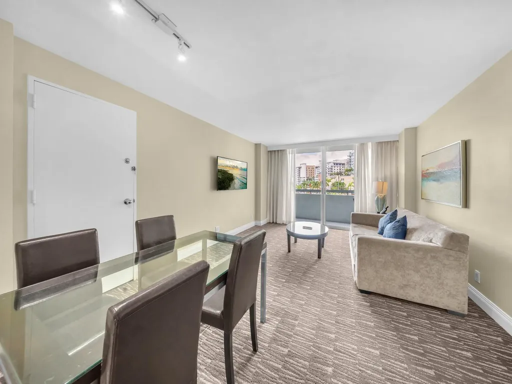 2670 E Sunrise Boulevard Fort Lauderdale FL 33304