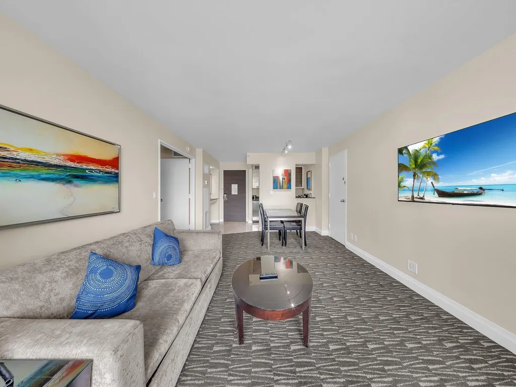 2670 E Sunrise Boulevard Fort Lauderdale FL 33304
