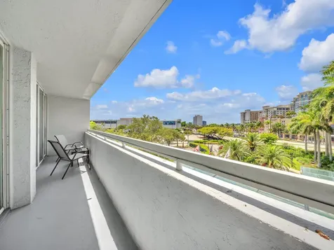 2670 E Sunrise Boulevard Fort Lauderdale FL 33304