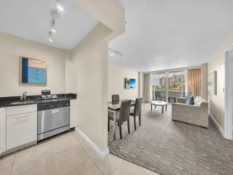 2670 E Sunrise Boulevard Fort Lauderdale FL 33304