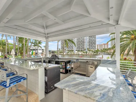 2670 E Sunrise Boulevard Fort Lauderdale FL 33304