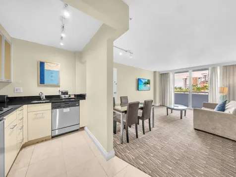 2670 E Sunrise Boulevard Fort Lauderdale FL 33304
