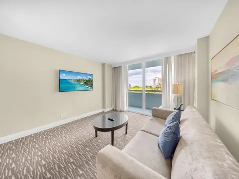 2670 E Sunrise Boulevard Fort Lauderdale FL 33304