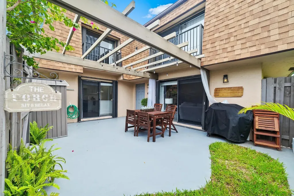 3132 SW 20th Terrace Delray Beach FL 33445
