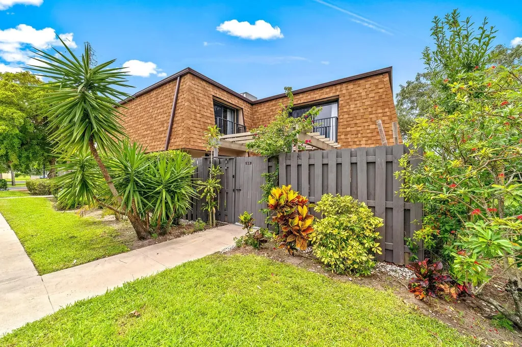 3132 SW 20th Terrace Delray Beach FL 33445