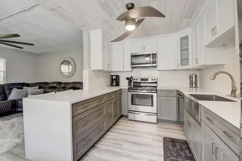 151 Saxony D Delray Beach FL 33446