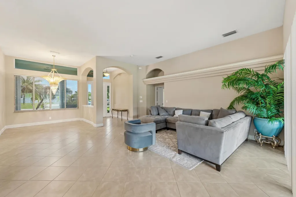 5514 NW West Lundy Circle Port St Lucie FL 34986