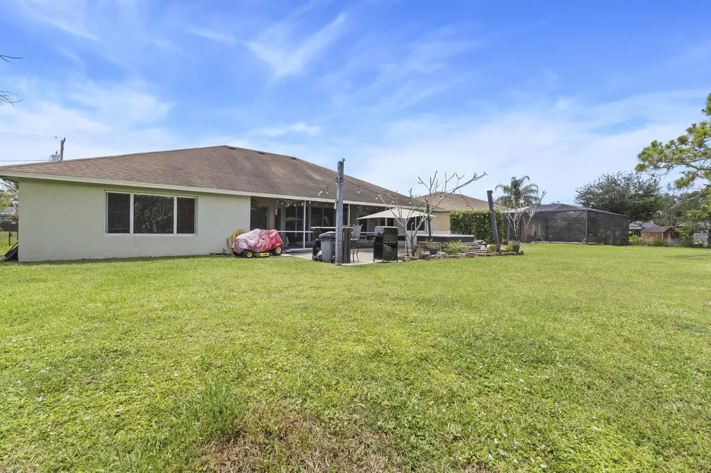 5514 NW West Lundy Circle Port St Lucie FL 34986