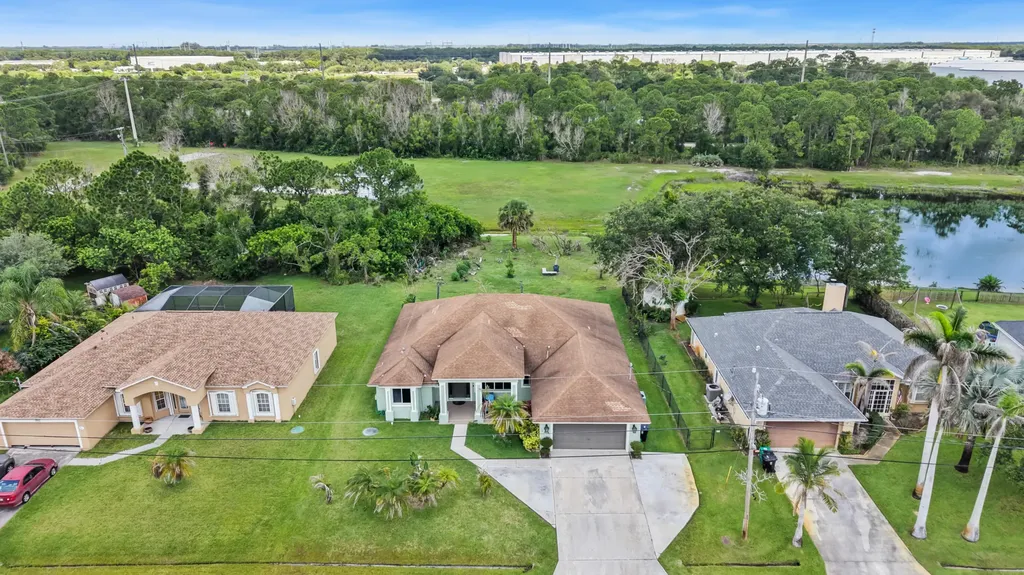 5514 NW West Lundy Circle Port St Lucie FL 34986