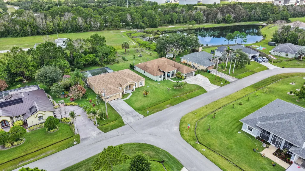 5514 NW West Lundy Circle Port St Lucie FL 34986