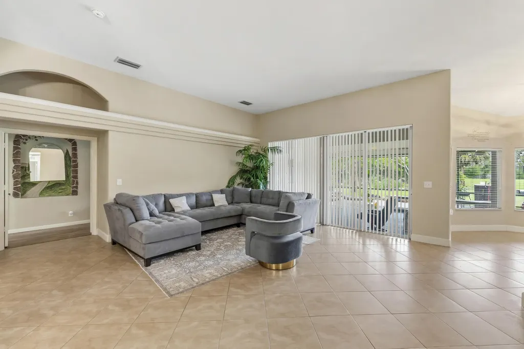5514 NW West Lundy Circle Port St Lucie FL 34986