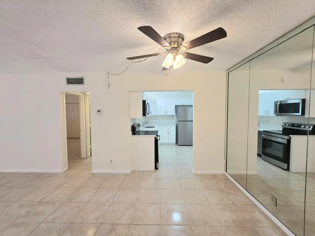 959 SE 2nd Avenue Deerfield Beach FL 33441