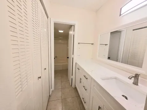 959 SE 2nd Avenue Deerfield Beach FL 33441
