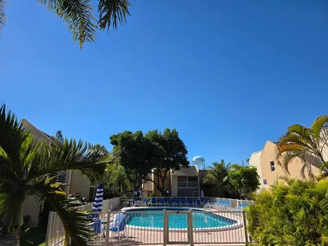 959 SE 2nd Avenue Deerfield Beach FL 33441
