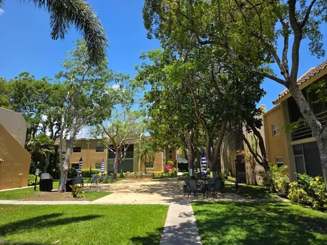 959 SE 2nd Avenue Deerfield Beach FL 33441