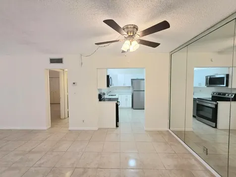 959 SE 2nd Avenue Deerfield Beach FL 33441