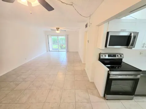 959 SE 2nd Avenue Deerfield Beach FL 33441