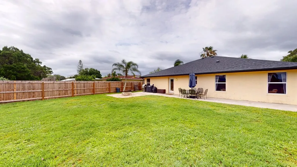 201 NE Faring Avenue Port St Lucie FL 34983