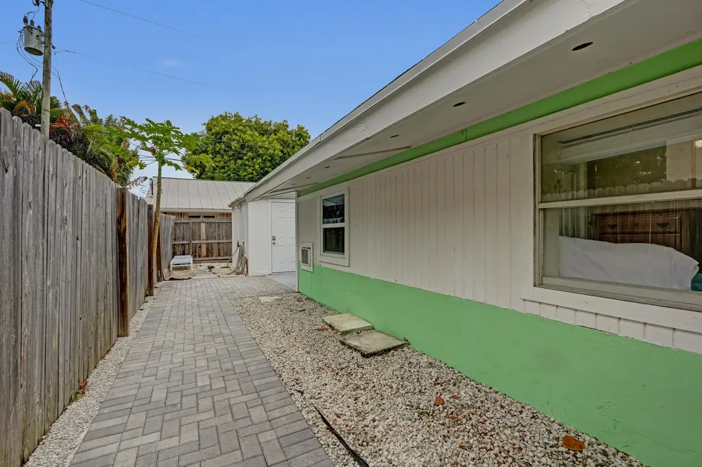 1947 Holman Drive North Palm Beach FL 33408