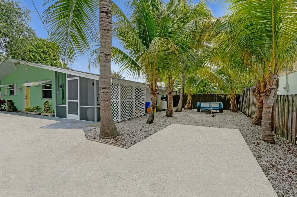1947 Holman Drive North Palm Beach FL 33408