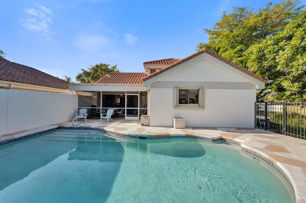 1839 NW 93rd Way Plantation FL 33322