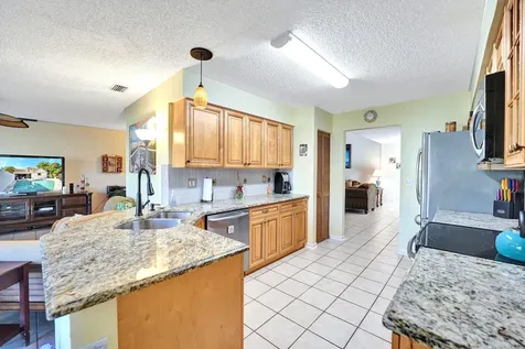 1839 NW 93rd Way Plantation FL 33322