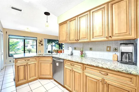 1839 NW 93rd Way Plantation FL 33322