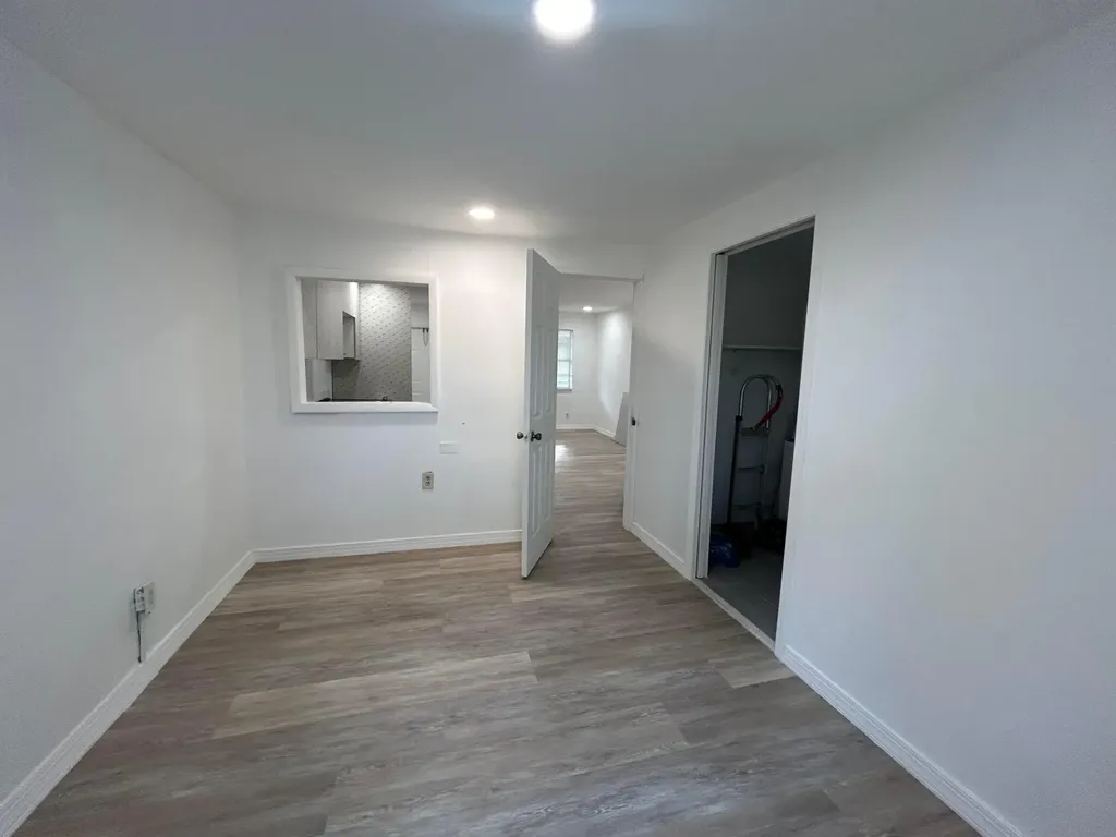 2865 SW 16th Street Fort Lauderdale FL 33312